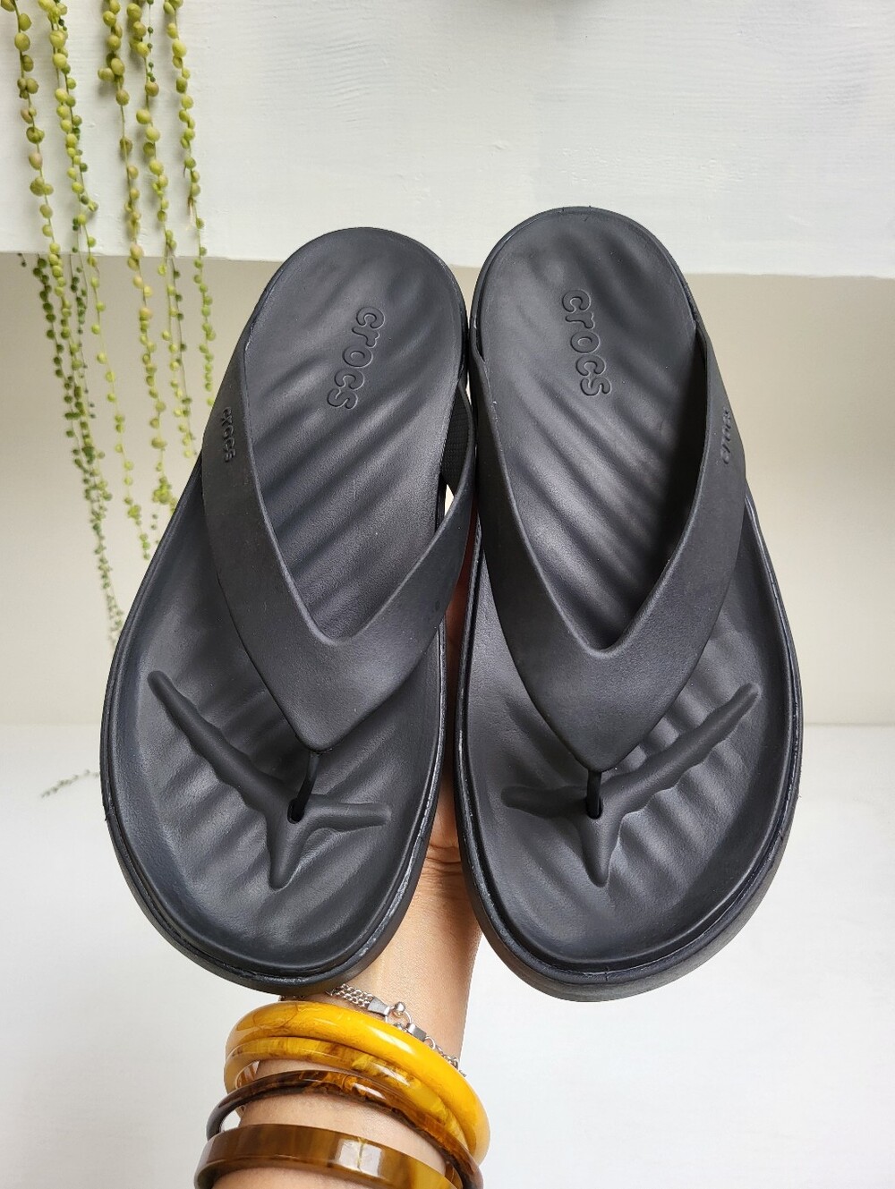 SOLD🪷Black CROCS Sandals Flip Flops Getaway Triangle Size 9